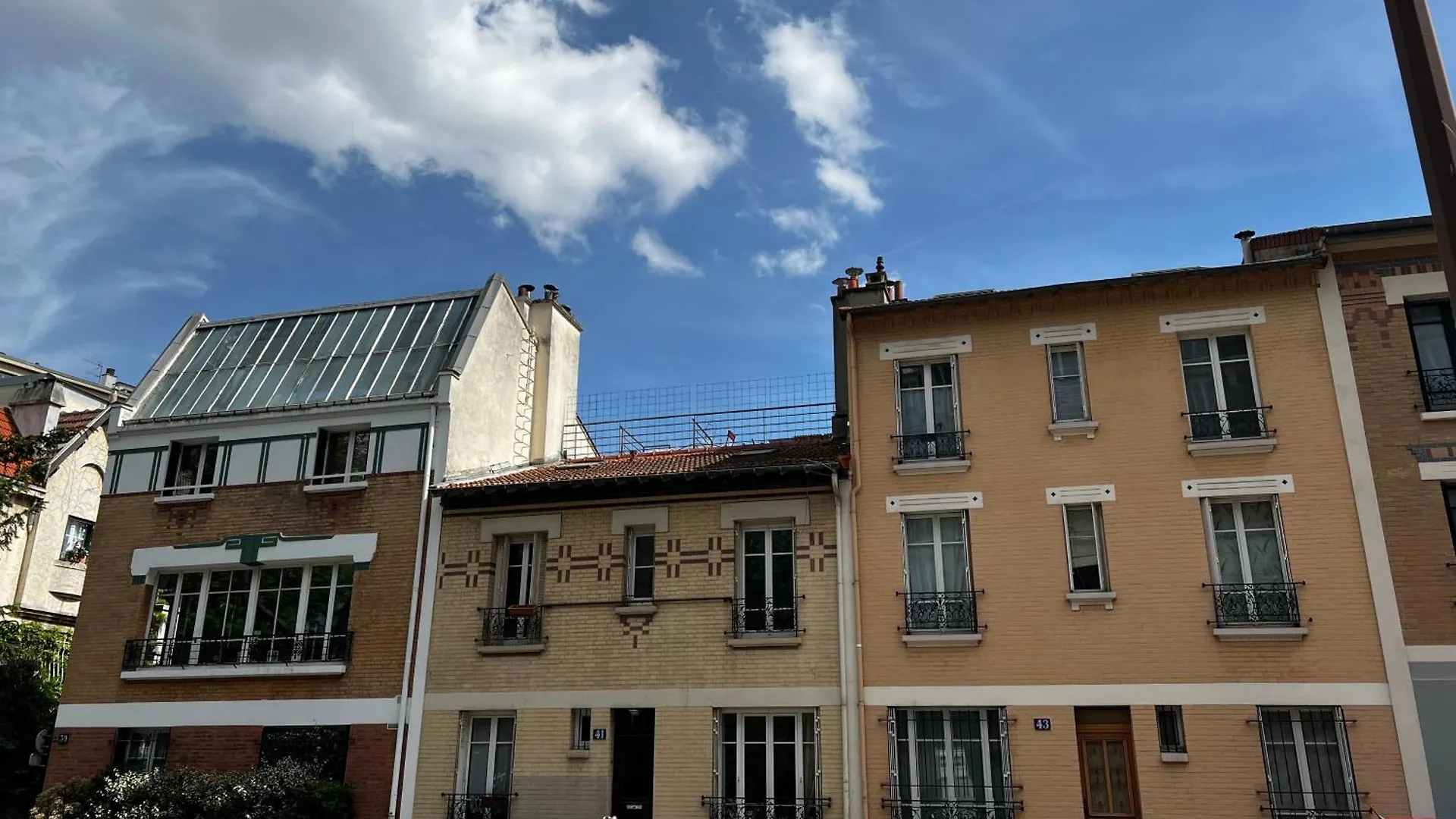 Un Charmant Appartement A Cote De La Cite Florale 파리 아파트