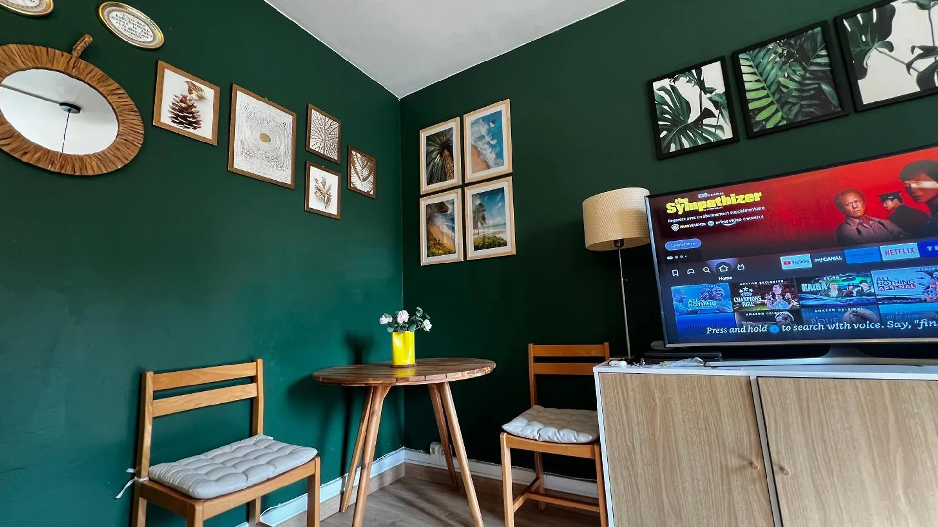아파트 Un Charmant Appartement A Cote De La Cite Florale 파리 프랑스