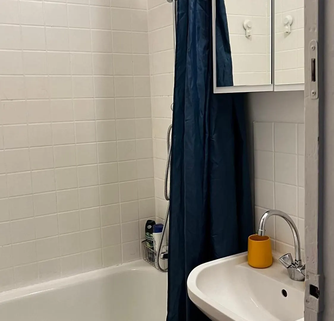 Un Charmant Appartement A Cote De La Cite Florale 파리