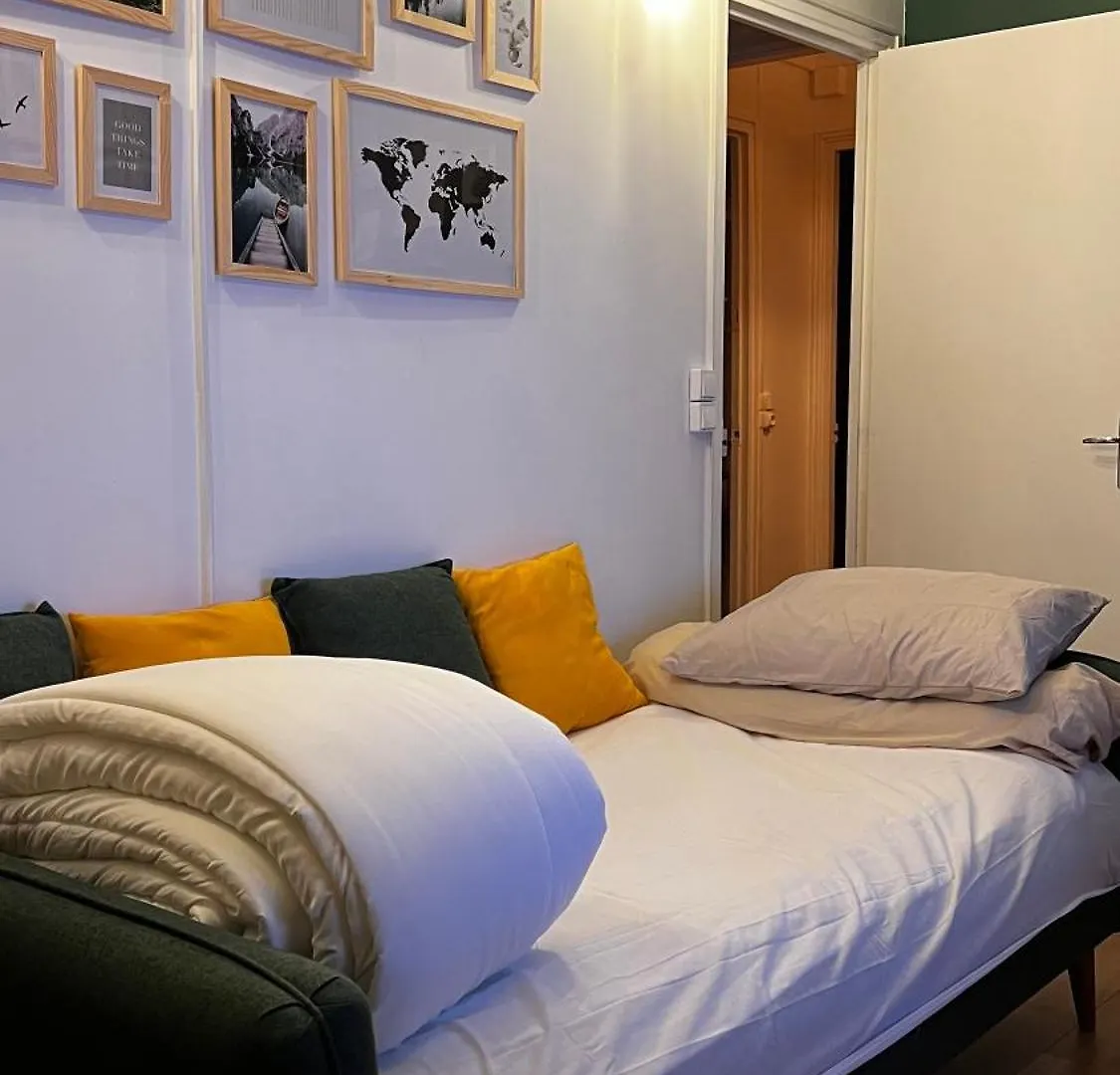 Un Charmant Appartement A Cote De La Cite Florale 파리 0*,  프랑스